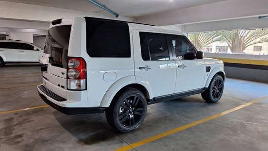 LAND ROVER-DISCOVERY 4-2011