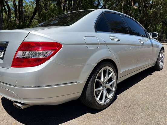 MERCEDES-BENZ-C 300-2009
