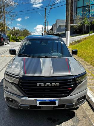 RAM RAMPAGE 2.0 HURRICANE 4 TURBO GASOLINA R/T 4X4 AUTOMÁTICO