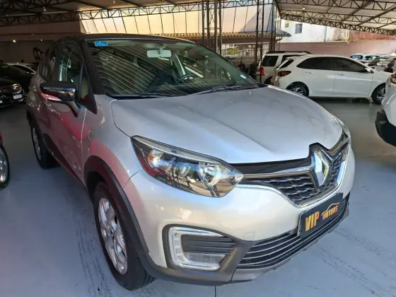 RENAULT CAPTUR 1.6 16V SCE FLEX LIFE X-TRONIC RENAULT CAPTUR 1.6 16V SCE FLEX LIFE X-TRONIC
