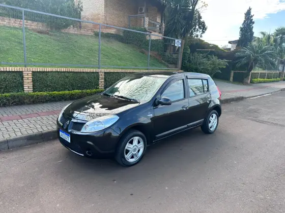 RENAULT SANDERO 1.6 PRIVILÉGE 16V FLEX 4P MANUAL