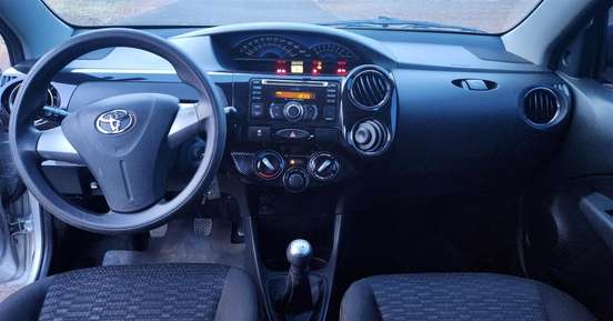 TOYOTA-ETIOS-2014