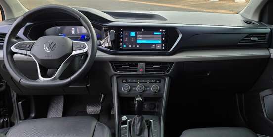 VOLKSWAGEN-TAOS-2021