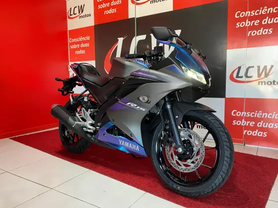YAMAHA YZF R15 