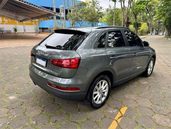 AUDI-Q3-2015