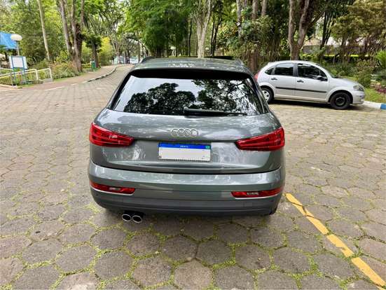 AUDI-Q3-2015