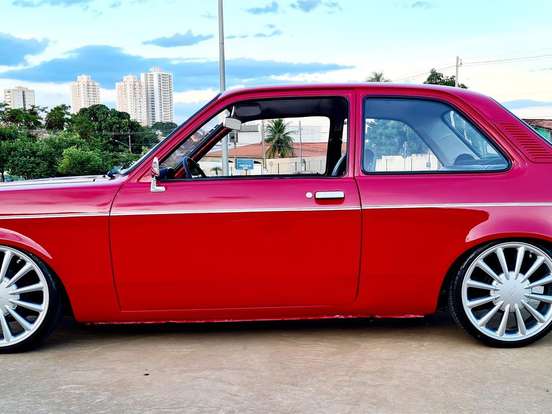 CHEVROLET-CHEVETTE-1.4 SL 8V GASOLINA 2P MANUAL CHEVROLET-CHEVETTE-1976