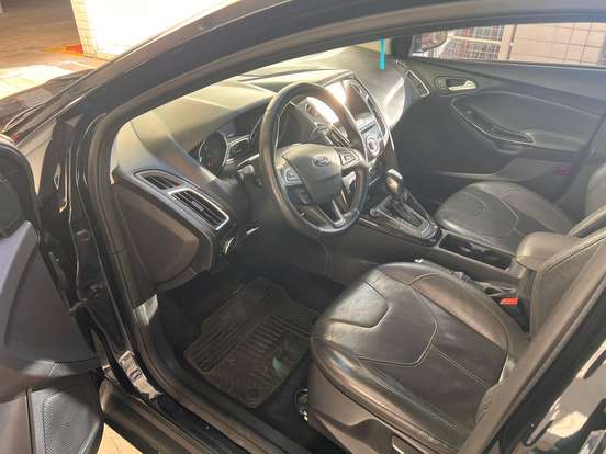 FORD-FOCUS-2.0 TITANIUM FASTBACK 16V FLEX 4P POWERSHIFT FORD-FOCUS-2016