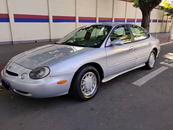 FORD TAURUS 3.0 LX V6 24V GASOLINA 4P AUTOMÁTICO