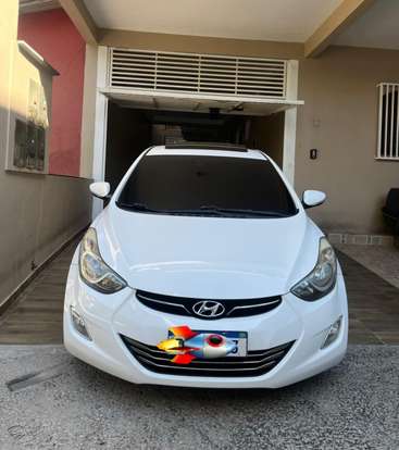 HYUNDAI-ELANTRA-2012