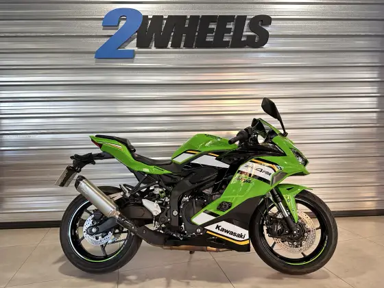 KAWASAKI NINJA ZX-4RR KAWASAKI NINJA ZX-4RR