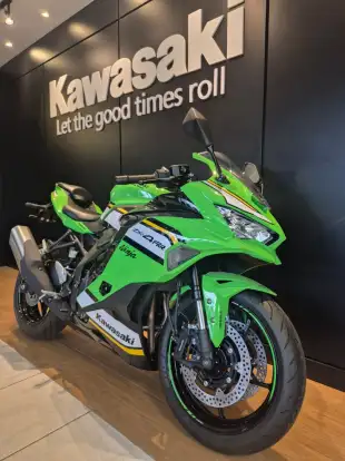 KAWASAKI-NINJA ZX-4RR-2025