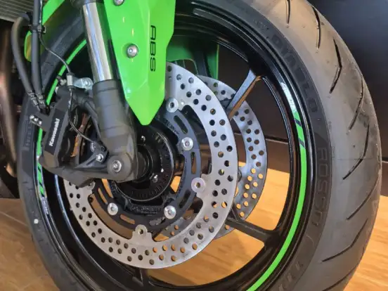 KAWASAKI-NINJA ZX-4RR KAWASAKI-NINJA ZX-4RR-2025