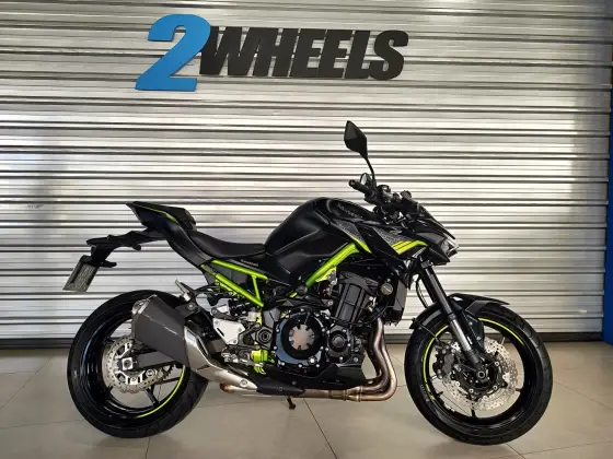 KAWASAKI Z900 