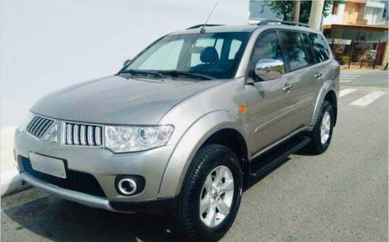 MITSUBISHI PAJERO DAKAR 3.2 HPE 4X4 7 LUGARES 16V TURBO INTERCOOLER DIESEL 4P AUTOMÁTICO