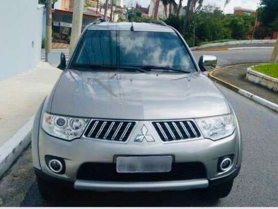 MITSUBISHI-PAJERO DAKAR-3.2 HPE 4X4 7 LUGARES 16V TURBO INTERCOOLER DIESEL 4P AUTOMÁTICO MITSUBISHI-PAJERO DAKAR-2013