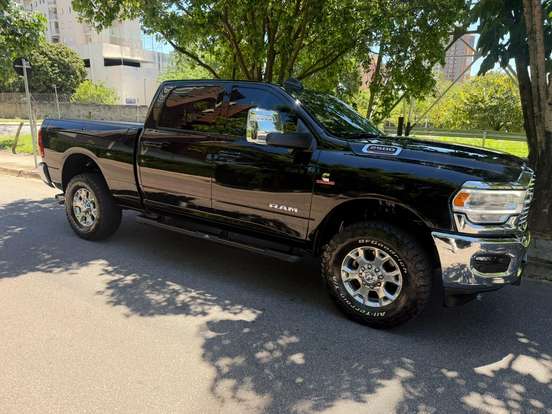 RAM-2500-6.7 I6 TURBO DIESEL LARAMIE CD 4X4 AUTOMÁTICO RAM-2500-2023