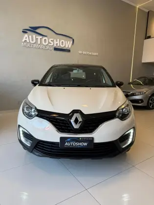 RENAULT CAPTUR 1.6 16V SCE FLEX LIFE X-TRONIC RENAULT CAPTUR 1.6 16V SCE FLEX LIFE X-TRONIC