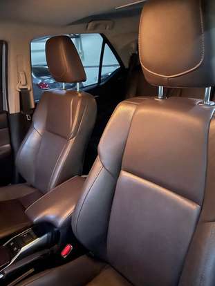 TOYOTA-HILUX SW4-2018