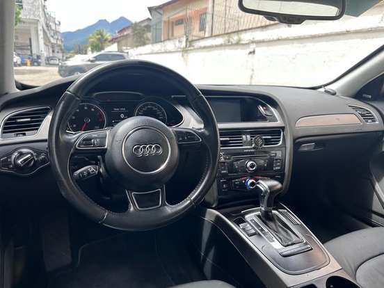 AUDI-A4-2012