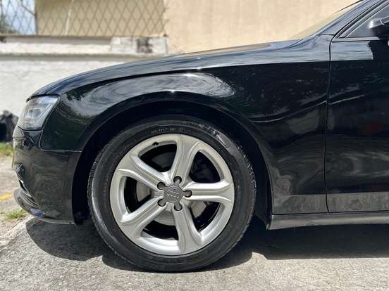 AUDI-A4-2012