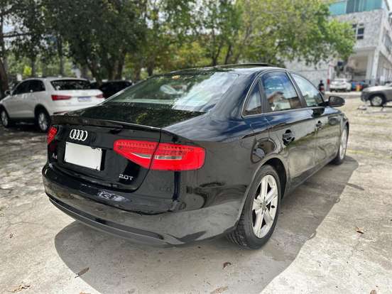AUDI-A4-2012