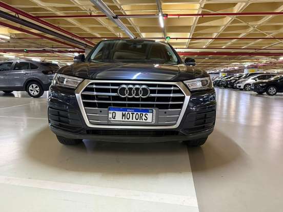 AUDI-Q5-2019