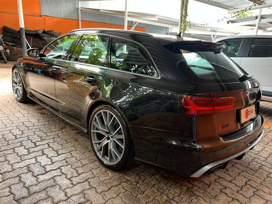 AUDI-RS6-2018