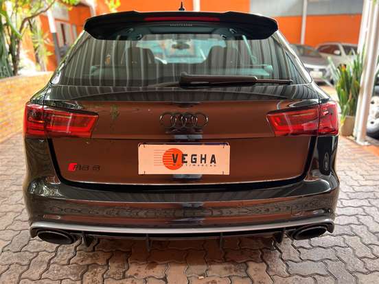 AUDI-RS6-2018
