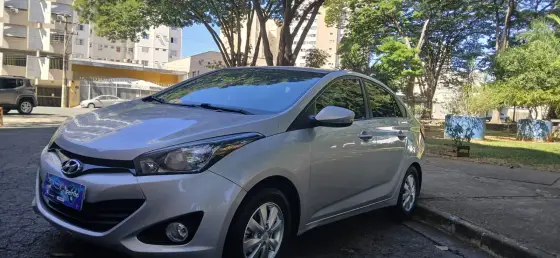 HYUNDAI HB20S 1.6 COMFORT STYLE 16V FLEX 4P AUTOMÁTICO