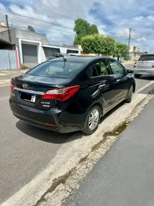 HYUNDAI-HB20S-2015