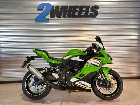 KAWASAKI NINJA ZX-4RR 