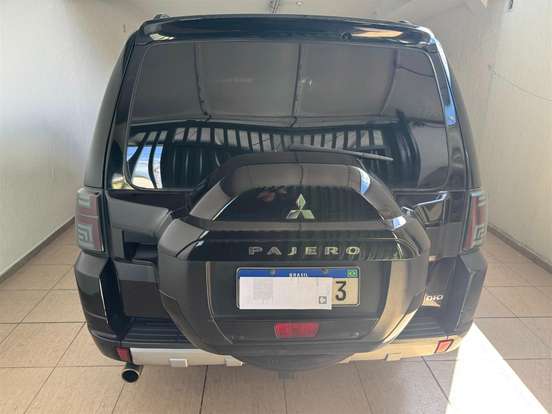 MITSUBISHI-PAJERO FULL-3.2 HPE 4X4 16V TURBO INTERCOOLER DIESEL 4P AUTOMÁTICO MITSUBISHI-PAJERO FULL-2015