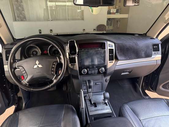 MITSUBISHI-PAJERO FULL-3.2 HPE 4X4 16V TURBO INTERCOOLER DIESEL 4P AUTOMÁTICO MITSUBISHI-PAJERO FULL-2015