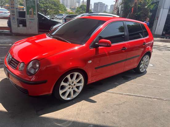 VOLKSWAGEN-POLO-2002