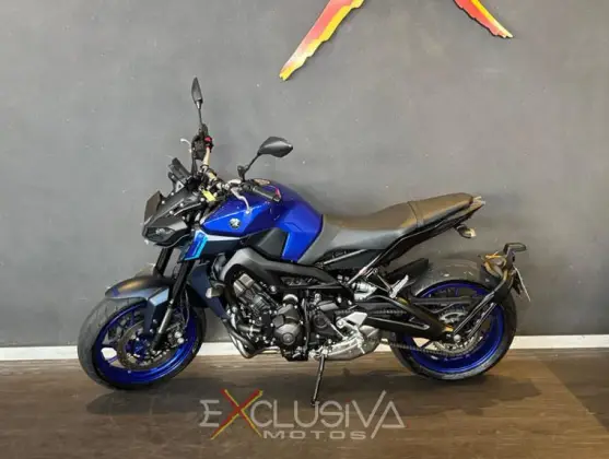 YAMAHA MT-09 
