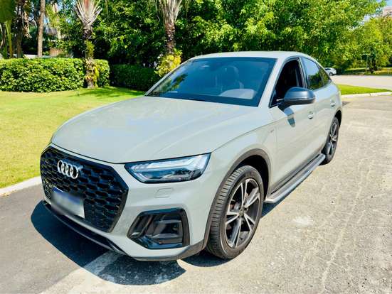 AUDI-Q5-2021