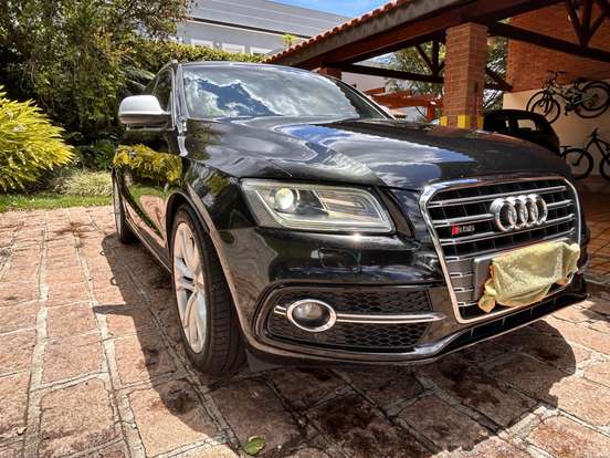 AUDI-SQ5-2014
