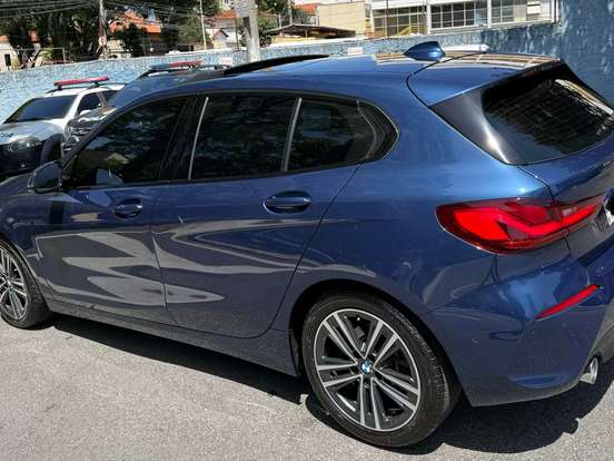 BMW-118i-1.5 12V GASOLINA SPORT GP STEPTRONIC BMW-118i-2022