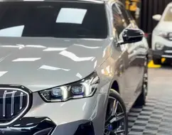 BMW 530e 2.0 TWINPOWER PHEV M SPORT AUTOMÁTICO BMW 530e 2.0 TWINPOWER PHEV M SPORT AUTOMÁTICO