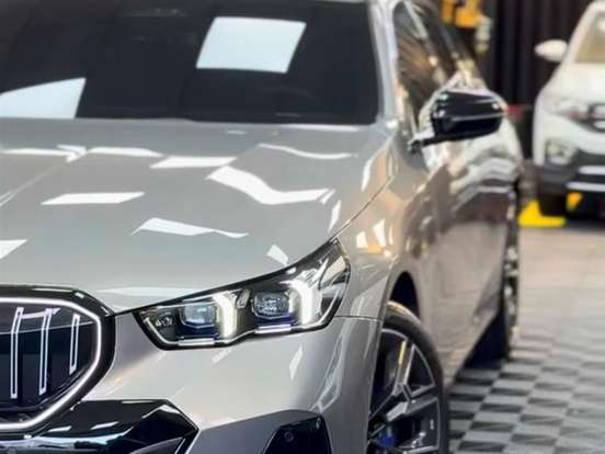 BMW-530e-2.0 TWINPOWER PHEV M SPORT AUTOMÁTICO BMW-530e-2024