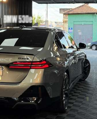 BMW-530e-2024