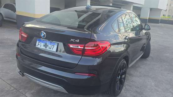 BMW-X4-2015