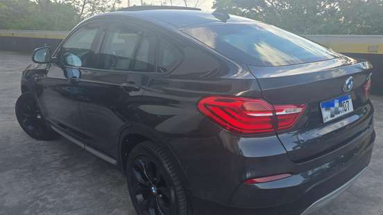 BMW-X4-2015