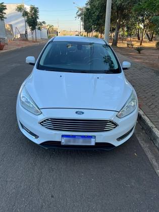 FORD FOCUS 2.0 TITANIUM 16V FLEX 4P POWERSHIFT