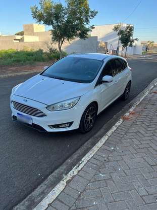 FORD-FOCUS-2016