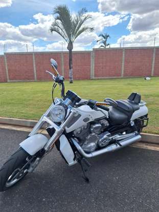 HARLEY-DAVIDSON-V-ROD MUSCLE-2014