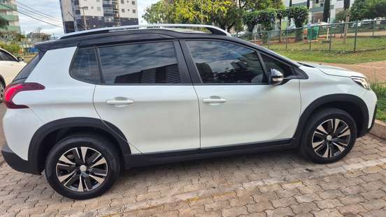 PEUGEOT-2008-2022