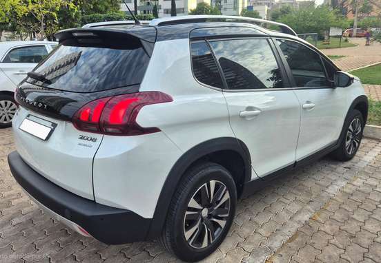 PEUGEOT-2008-2022