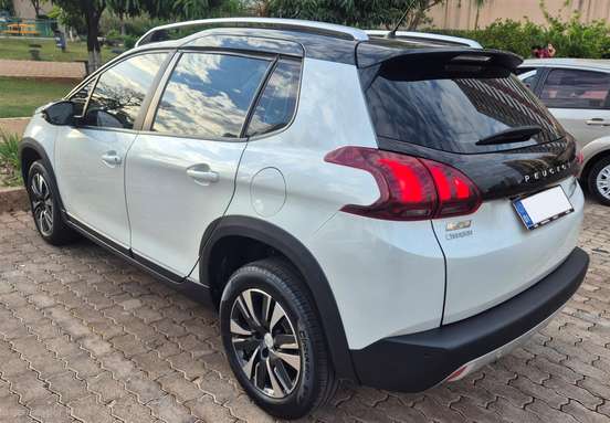 PEUGEOT-2008-2022